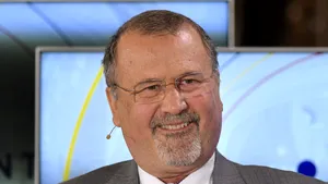 Promisiunea unui candidat: Voi face o petrecere la Cotroceni, trei zile, pe banii mei, vă invit