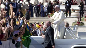 Pregătiri pentru vizita Papei în România. Mai multe spitale mobile vor fi instalate în Capitală, Miercurea Ciuc şi Iaşi 