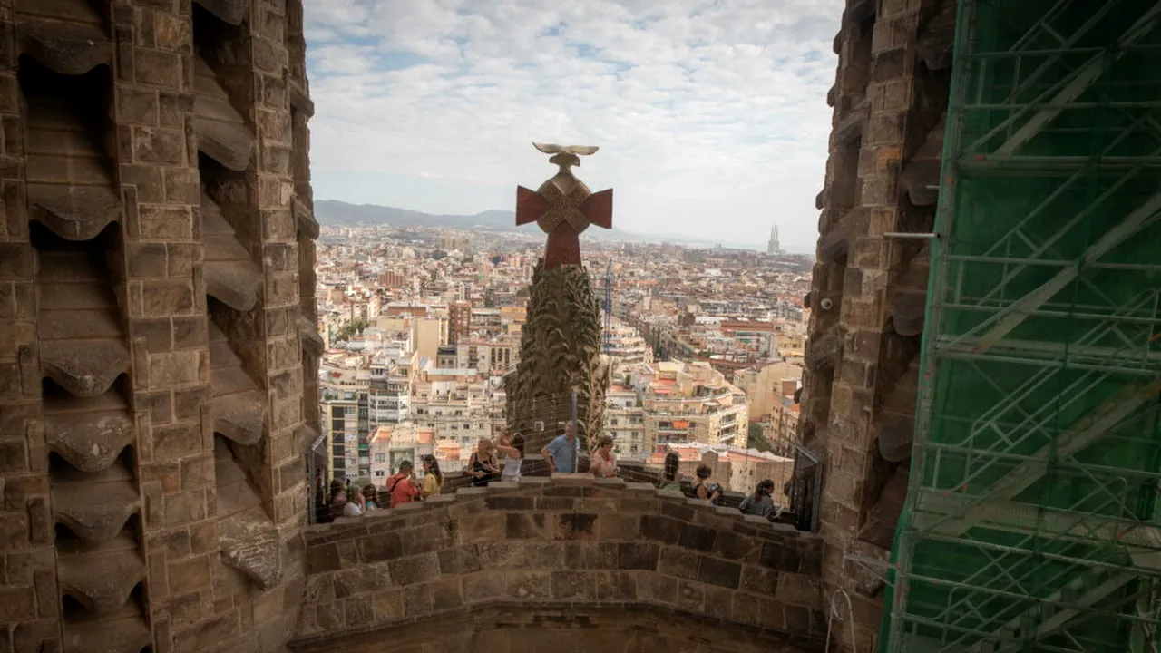 Papa Francisc aprobă primul pas spre sanctificarea lui Antoni Gaudi, arhitectul Sagrada Familia