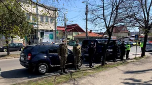 Sirene pornite în semn de respect pentru cadrele medicale din Buzău