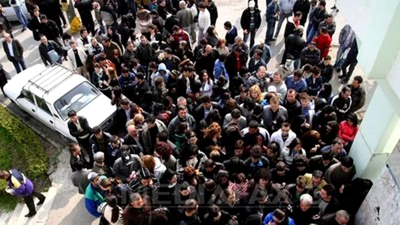 Over 72,000 Romanians Left For Work Abroad In 1H 2010