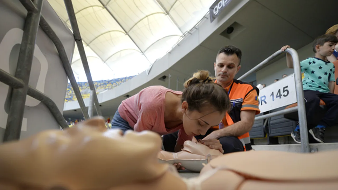 Tehnicile de resuscitare de bază, explicate în şcolile din Bucureşti