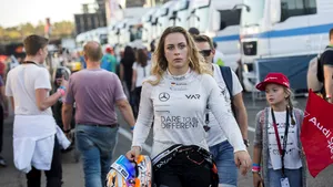 Pilotul Sophia Florsch se va întoarce pe circuitul de Formula 3, după ce a supravieţuit miraculos accidentului de anul trecut 