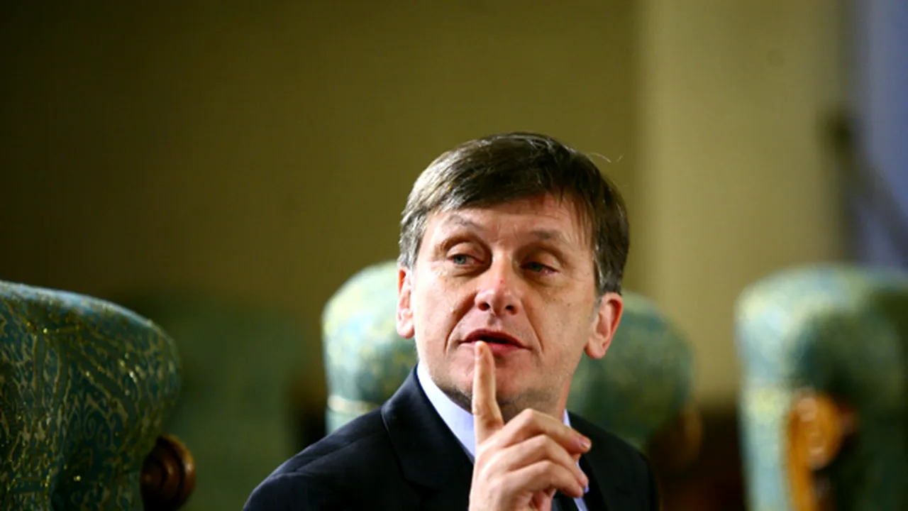 PNL a ieşit de la consultările cu Traian Băsescu, la câteva minute de la începutul întâlnirii
