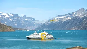 Cât costă o călătorie pentru a ajunge la capătul lumii, în Antarctica: cine organizează astfel de excursii pentru români