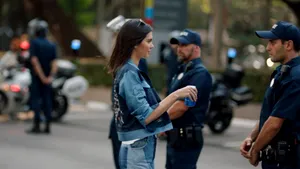 VIDEO Controversă pe tema unei reclame la Pepsi. Videoclipul redă o situaţie din timpul unor proteste anti-rasism 