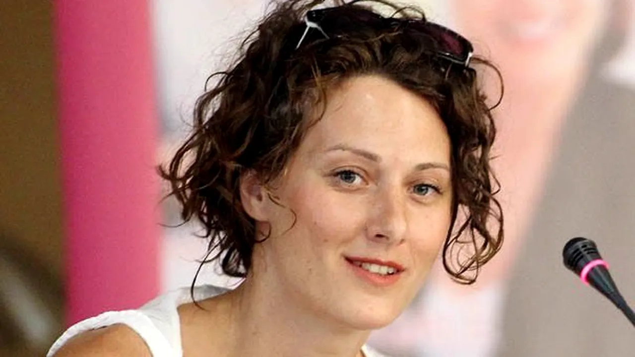 Actriţa Hilda Peter: Credeam că am o faţă foarte caracteristică şi nu am şansă în film