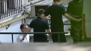 Mazăre, prima reacţie după ce a fost prins. Fostul primar vorbeşte despre viaţa pe care a dus-o în Africa. „O să supravieţuiesc în puşcăriile din România”