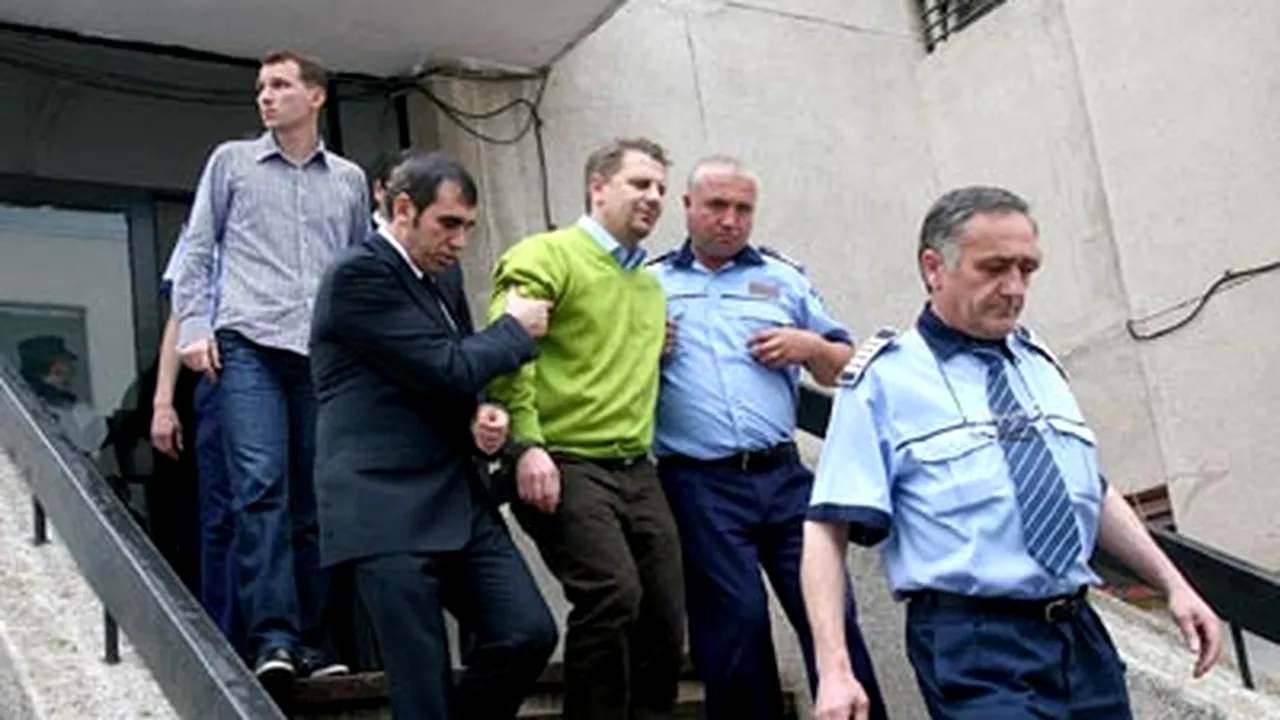 Cristian Libertatu va fi judecat în libertate, iar Penescu şi Făcăleaţă în arest
