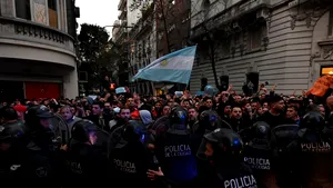 Mii de oameni au ieşit în stradă în Argentina. Protestatarii contestă condamnarea vicepreşedintelui Kirchner