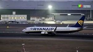Ryanair vrea să cumpere cel puţin 150 de avioane Boeing 737 MAX