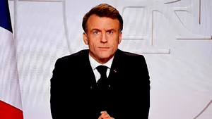 Sateliții și energia nucleară se află pe agenda vizitei lui Macron în Vietnam