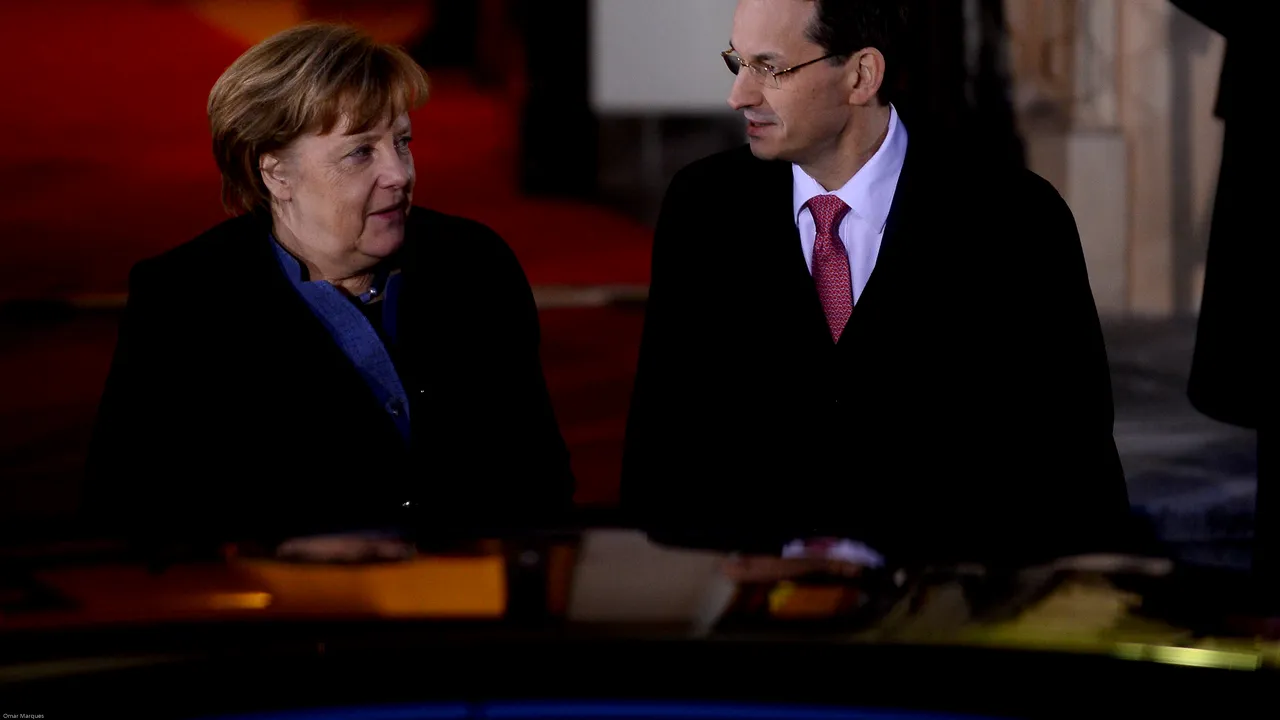 Declaraţie surprinzătoare dată de Merkel în conflictul dintre UE şi Polonia. „Neînţelegerile politice nu se pot rezolva prin procese în instanţă. Tonul negativ faţă de Polonia nu e bun”