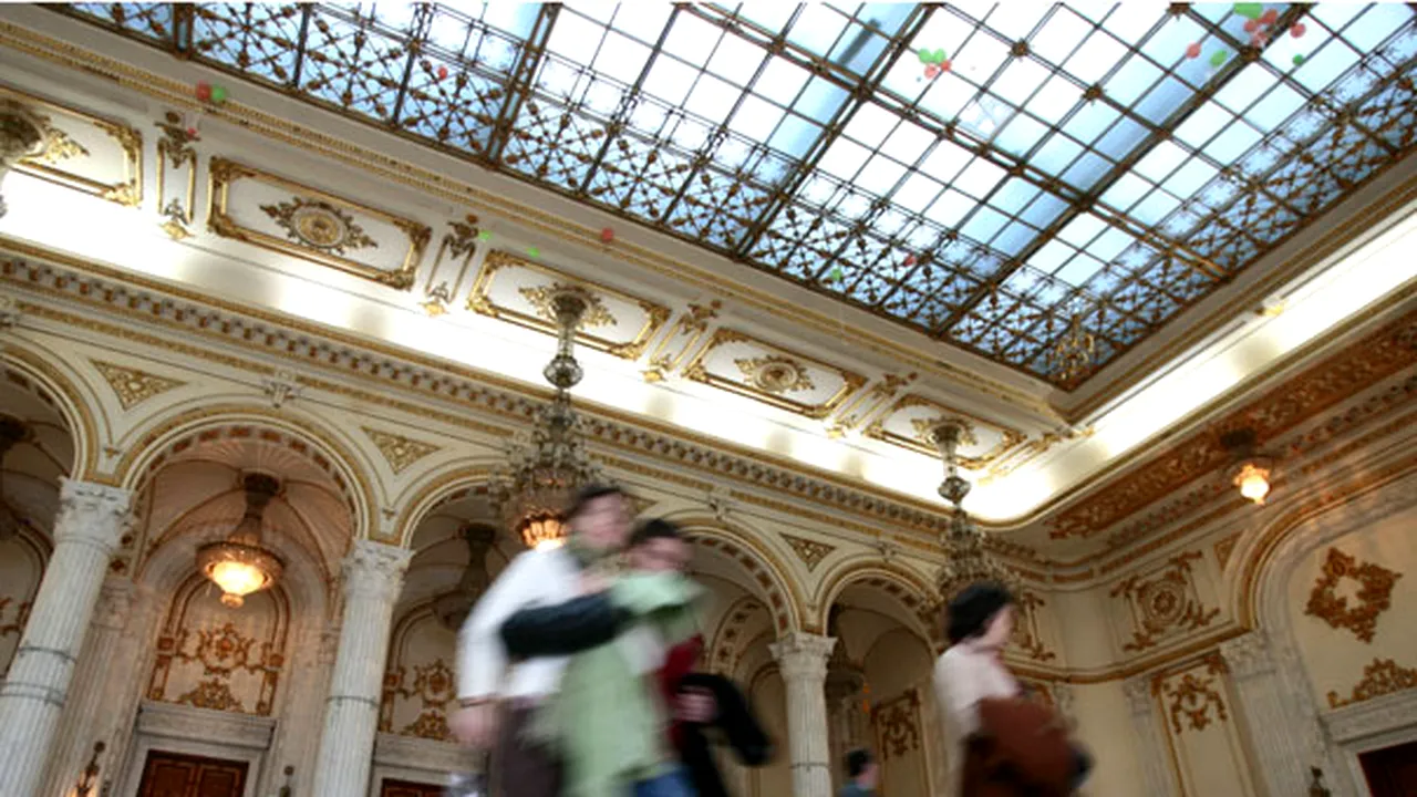 Porţi deschise la Parlament: Circa 7.500 de persoane au vizitat Palatul