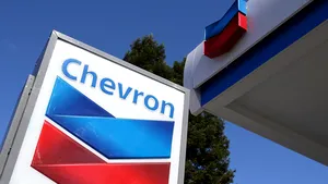 Compania americană Chevron va relua extracţia de petrol din Venezuela