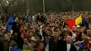 Zece mii de persoane protestează la Chişinău (Video)