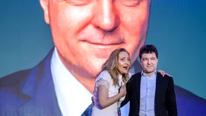 Lasconi: La alegerile trecute, Nicușor Dan m-a sunat să mă retrag / Candidata USR spune că a fost chemată la Stejarii / Primele reacții ale lui Adrian Zuckerman și Nicolae Ciucă