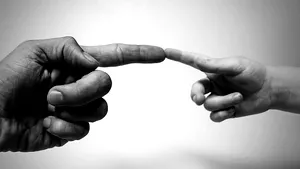 Populaţia României continuă să scadă. 4.400 de români mai puţini doar în septembrie