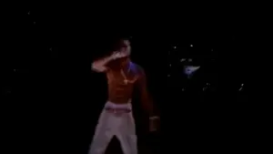 2Pac, readus la viaţă. Ai plăti pentru un concert cu o hologramă a celebrului rapper? - VIDEO