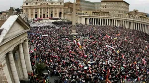 CRONOLOGIE: Funeralii grandioase la care au participat mii de persoane, în ultimii 60 de ani