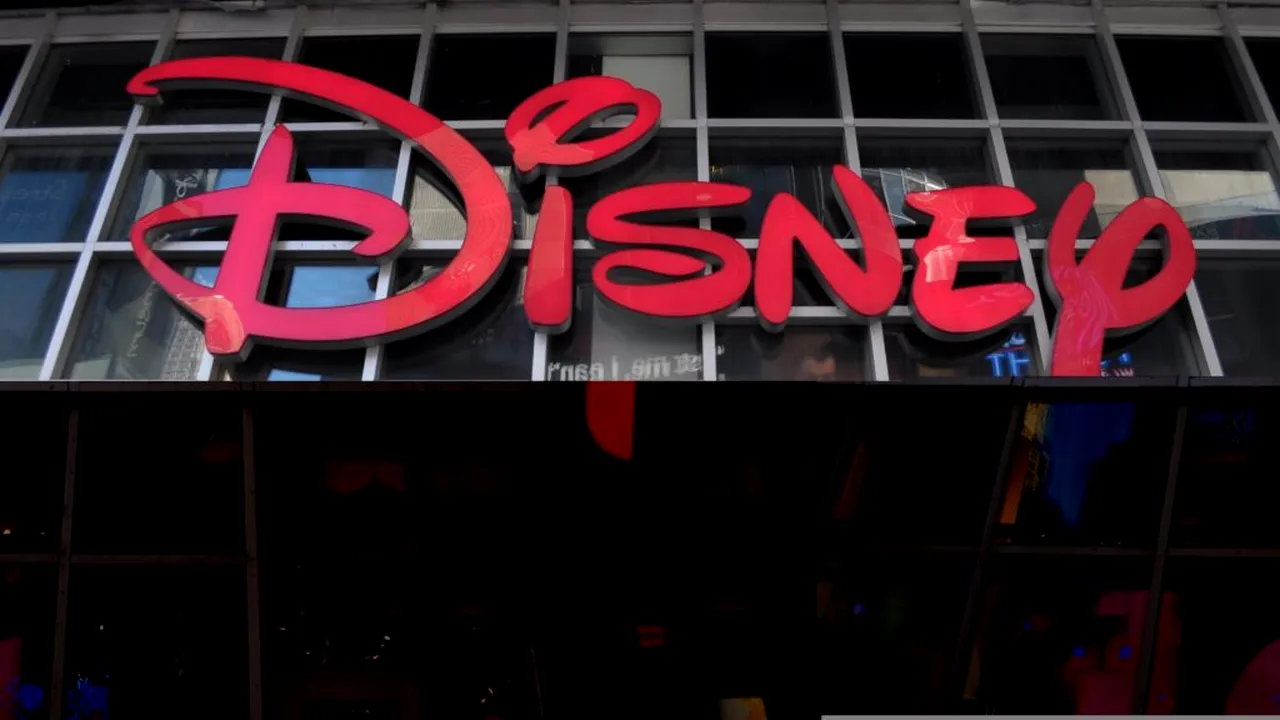 Disney dă în judecată o companie din Hong Kong pentru vânzarea ilegală de bijuterii cu Mickey Mouse