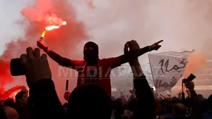 Peste 50 de morţi şi sute de răniţi în violenţele din Egipt