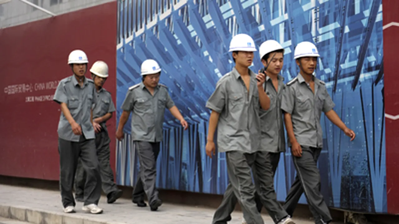China este prima economie mare care iese din recesiune - VIDEO