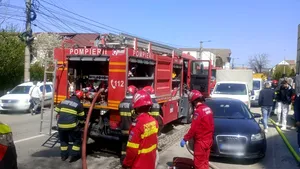 Incendiu violent la o casă din județul Buzău