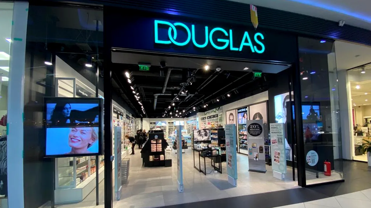 DOUGLAS sărbătoreşte 15 ani pe piaţa din România