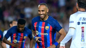 Aubameyang, victima unui jaf armat violent în propria locuinţă. Atacantul Barcelonei a trecut prin clipe de coşmar