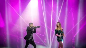 VIDEO Eurovision 2017: Reprezentanţii României în concursul muzical, Ilinca şi Alex Florea, au decolat spre Kiev