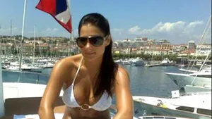 Ashley Dupré - de la prostituata guvernatorului, la vedetă de 5 milioane de dolari