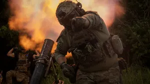 Războiul din Ucraina, ziua 495. Forţele ucrainene avansează în direcţia Bahmut / Morţi la Sumî / Medvedev ameninţă din nou cu Apocalipsa nucleară / Şoigu se laudă că a distrus 16 tancuri Leopard