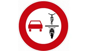 Două semne rutiere îi derutează pe șoferi: iată ce înseamnă
