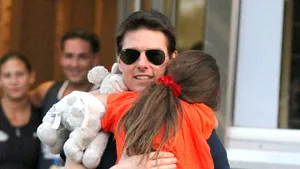 Tom Cruise a vizitat-o pe fiica lui pentru prima dată după despărţirea de Katie Holmes