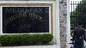 Myanmarul eliberează aproximativ 70 de deţinuţi politici