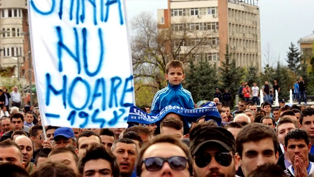 2-proteste-universitatea-craiova-tibi-bologh 