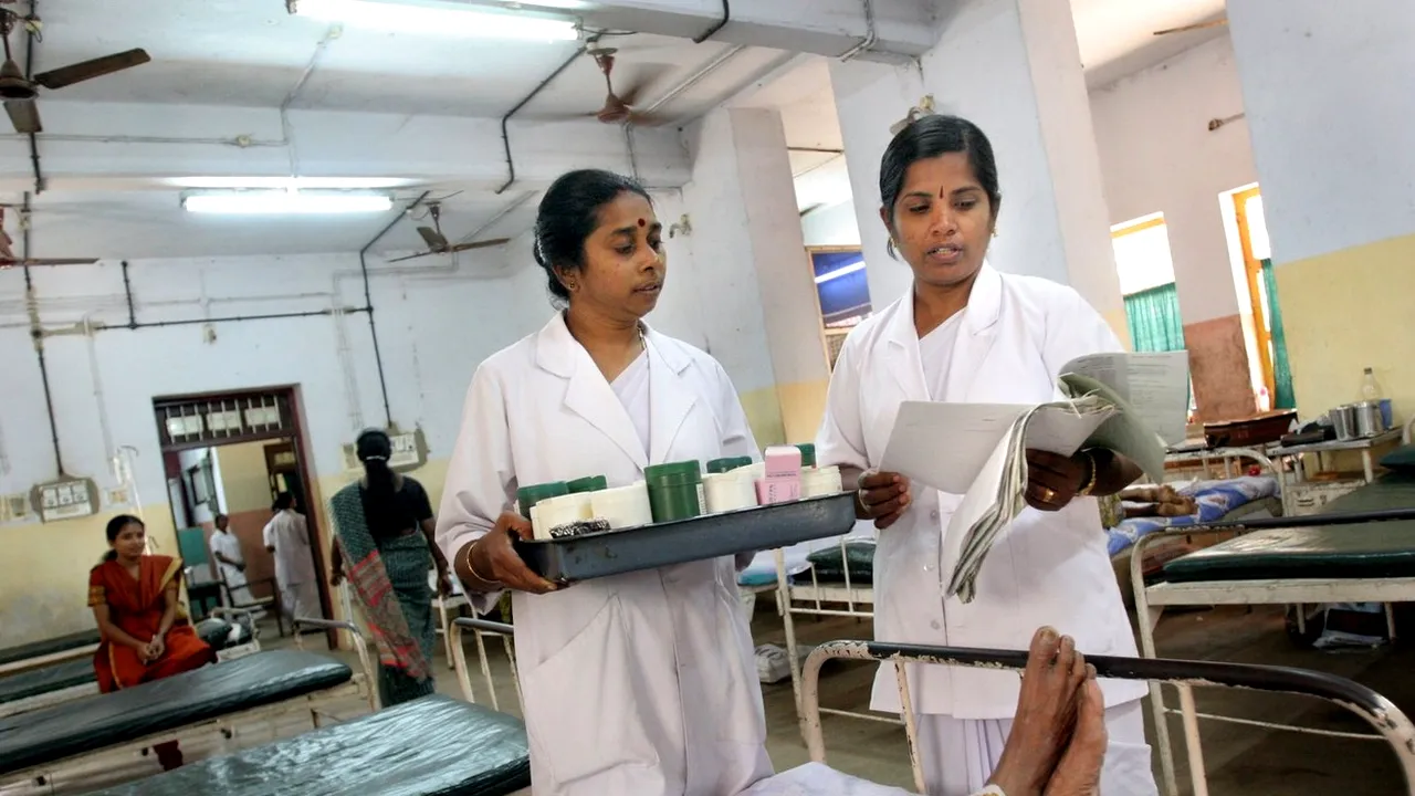 O boală misterioasă face ravagii în India. Sute de oameni au ajuns în spital