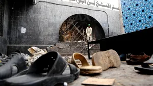 Peste 50 de morţi într-un atentat sinucigaş comis într-o moschee din Pakistan