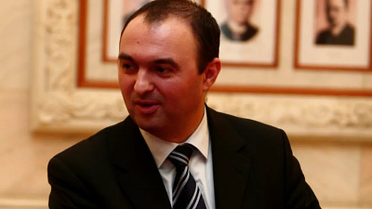 Gândul: Tăriceanu s-a gândit să-l schimbe pe ministrul Adomniţei