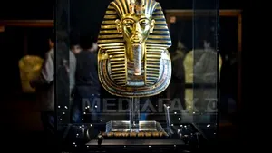 Mormântul lui Tutankhamon aşa cum n-a mai fost văzut: GALERIE FOTO cu imagini făcute publice în premieră