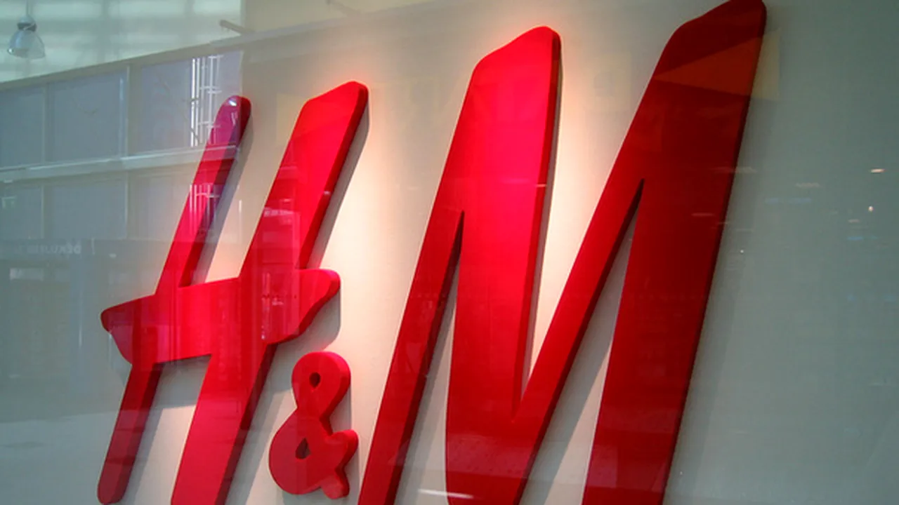 Micii comercianţi de la Unirea nu se sperie de Zara şi H&M