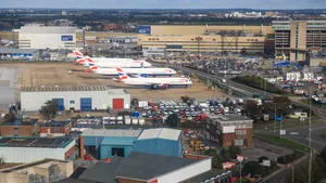 Un suspect de terorism a fost arestat pe aeroportul Heathrow din Londra