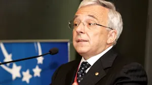 Isărescu: Prin majorarea dobânzii, BNR a transmis că mai sunt presiuni