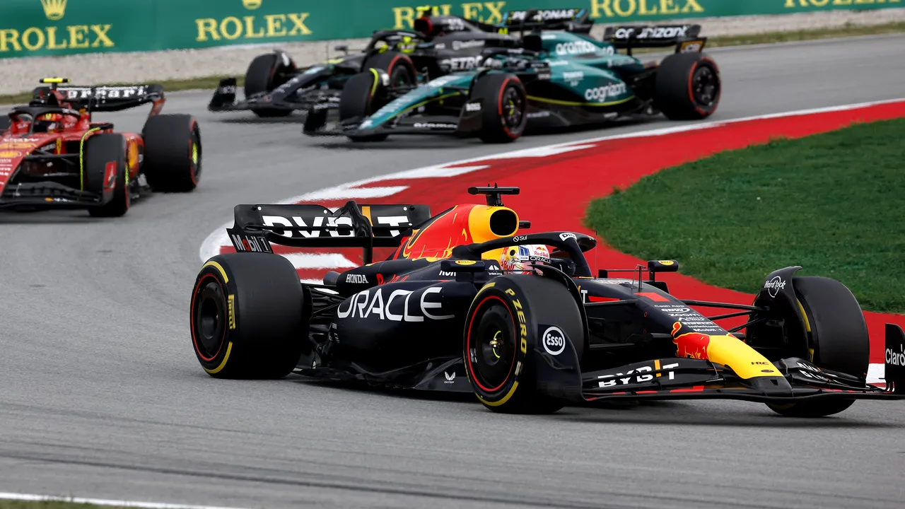 Verstappen domină Marele Premiu de F1 al Canadei şi obţine o victorie istorică pentru Red Bull
