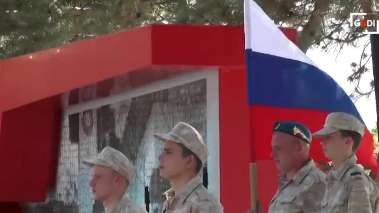 Rusia se comportă în Crimeea ca acasă: memorial pentru soldaţii săi care au murit în Ucraina

