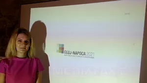 O împreunare de mâini stilizată - logo-ul Clujului în competiţia pentru Capitală Culturală Europeană