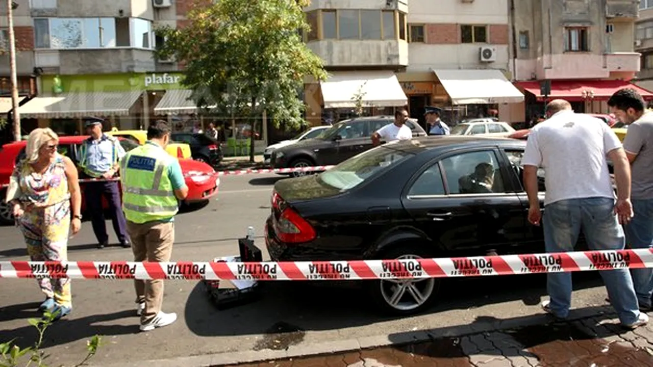 Un bărbat a fost rănit cu un spray de către o femeie în Piaţa Dorobanţi. Agresoarea este o fostă cântăreaţă - FOTO