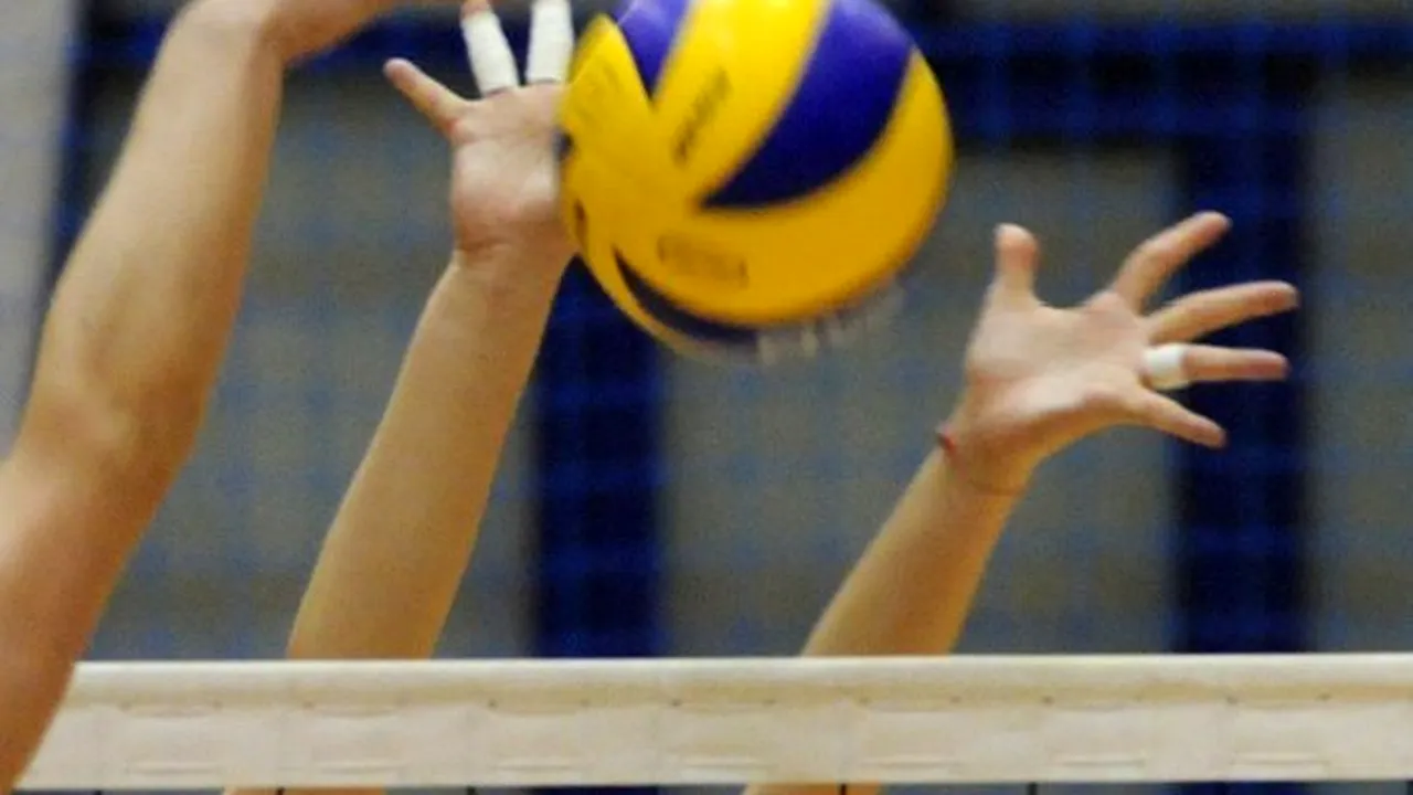 CV 2004 Tomis Constanţa, campioana României la volei feminin a doua oară consecutiv
