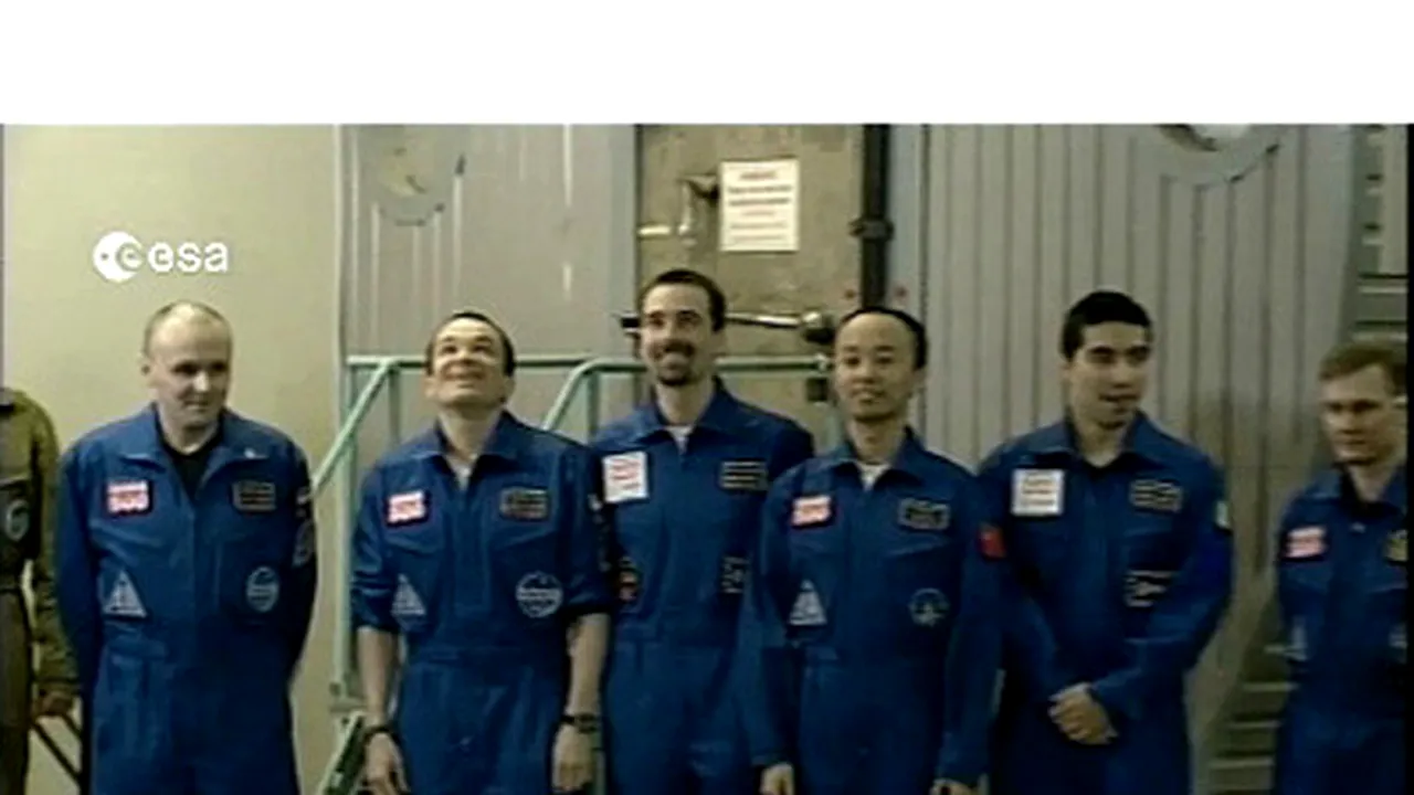 Şase astronauţi au simulat un zbor pe Marte care a durat 520 de zile